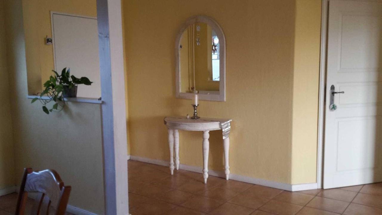 Schoene Ferienwohnung Im Alten Gasthaus In Stoltebuell Esterno foto