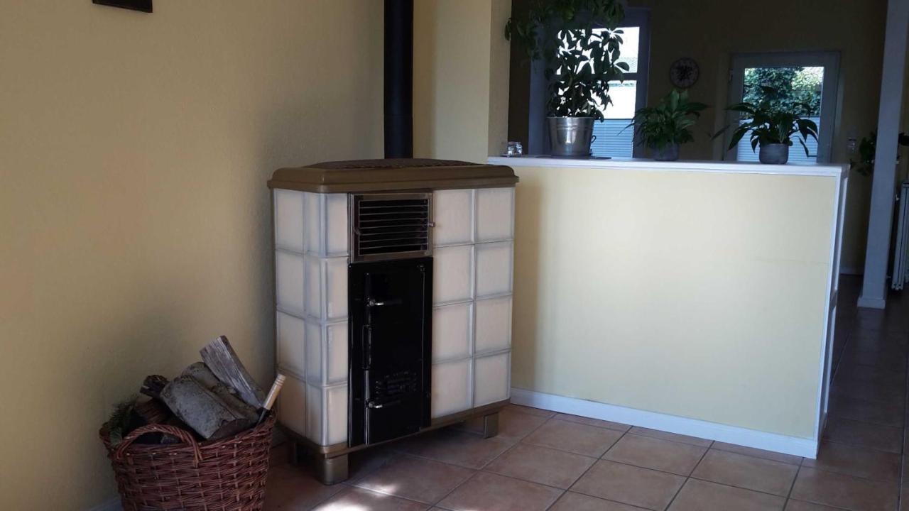 Schoene Ferienwohnung Im Alten Gasthaus In Stoltebuell Esterno foto